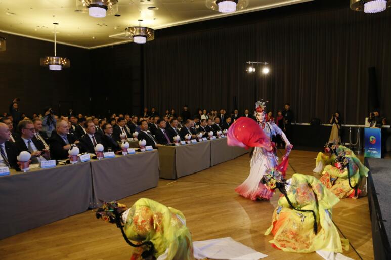 集团党委书记、董事长任丁率团赴荷兰、德国、以色列考察